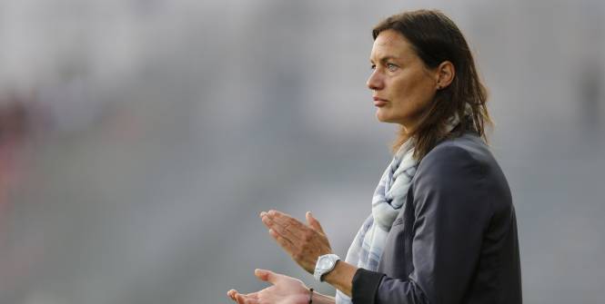 Corinne Diacre – babka z jajami