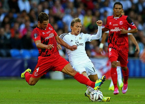 Czy Grzegorz Krychowiak zdąży odbudować formę do Euro 2016?