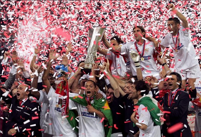 Monchi znowu szaleje. Rewolucja kadrowa w Sevilli