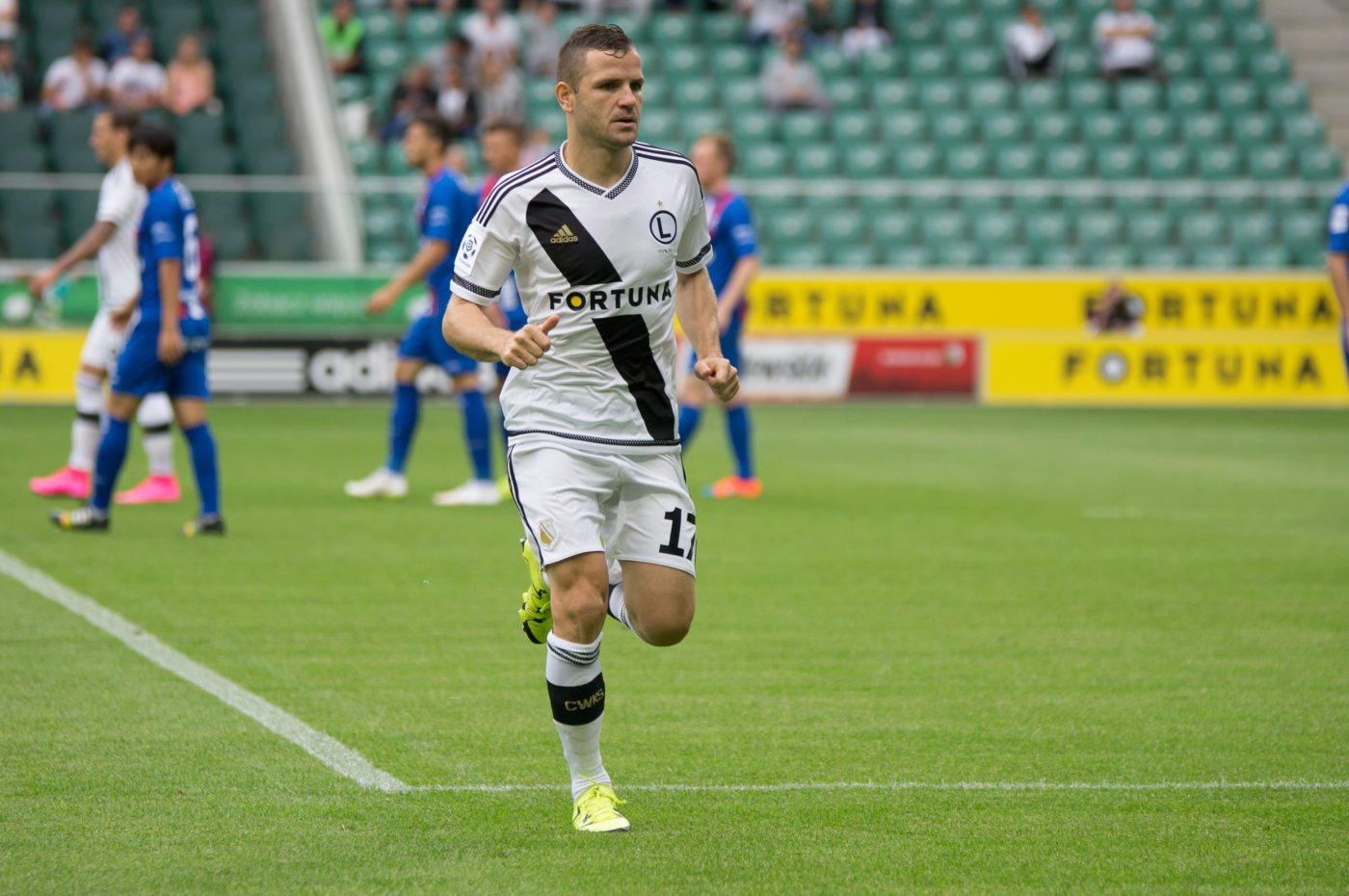 Szwajcarski obrońca o krok od Legii! [AKTUALIZACJA]