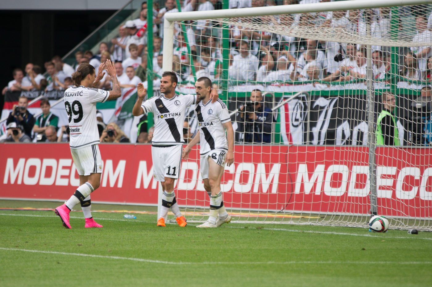 Awans do Ligi Mistrzów gorszy niż do Ligi Europy. Jak będzie wyglądać sytuacja Legii w rankingu UEFA?