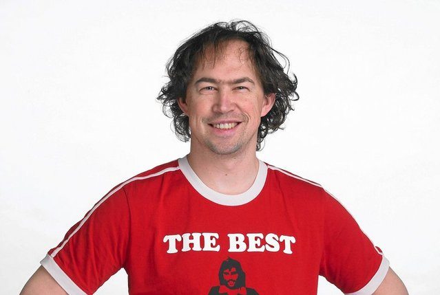 O płaceniu za tweetowanie, fejkach i sile Twittera [WYWIAD]