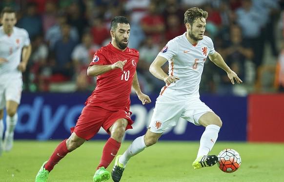 Holandia rozbita przez Turcję! Euro oddala się im coraz bardziej