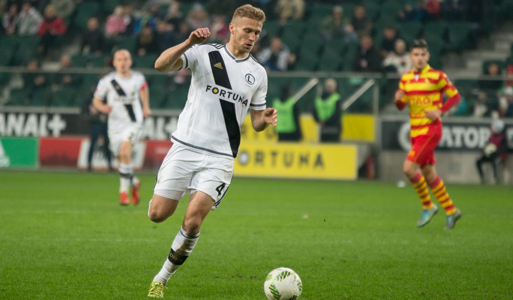 Igor Lewczuk w Bordeaux. Legia strzela sobie w stopę?