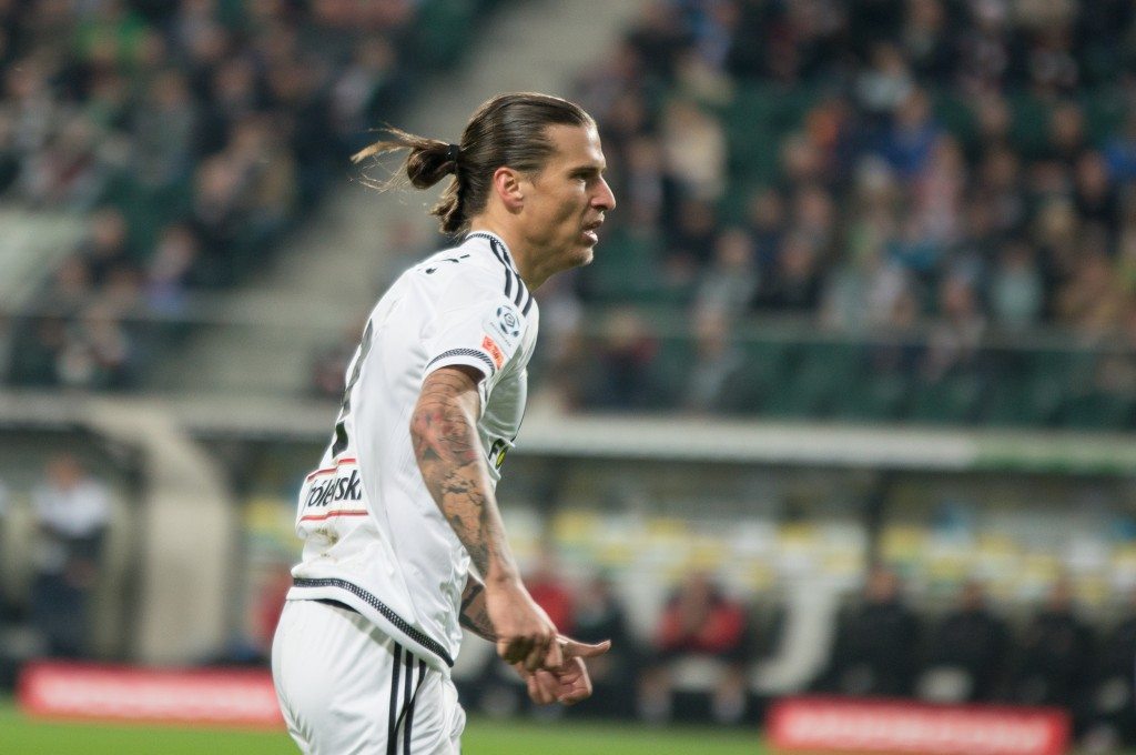 Wolni piłkarze, których mogłyby pozyskać polskie kluby!