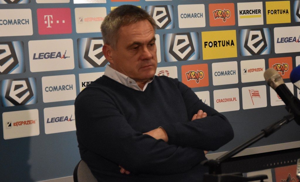 Praca trenerów? W Polsce im dłużej, tym z drużynami gorzej