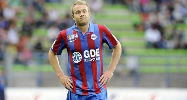 Besnik Hasi działa. Kim jest Thibault Moulin, nowy nabytek Legii?