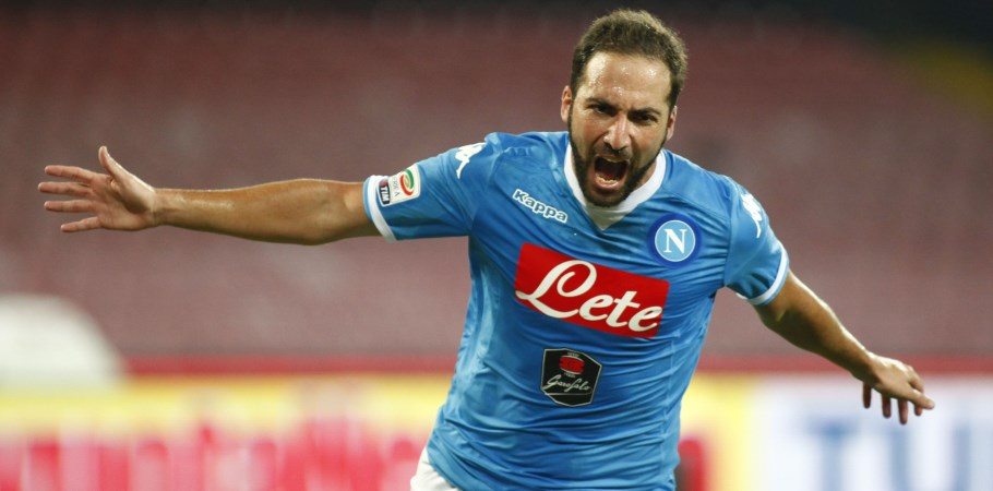 Kaczki transferowe: Moyes wraca do pracy, Higuain w Juventusie