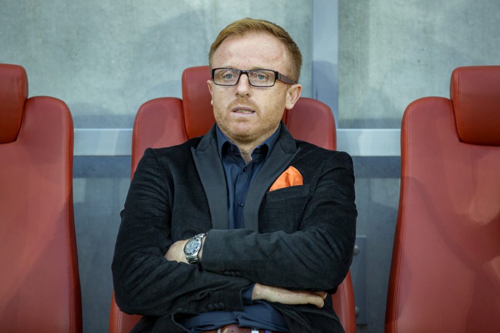 Jaki naprawdę jest Piotr Stokowiec? O trenerze cudotwórcy słów kilka…