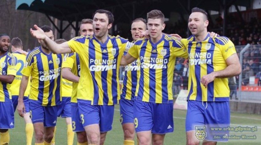 Beniaminek na fali. Arka świetnie zaczęła, ale jak skończy?