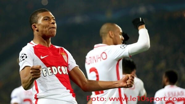 Licytacja trwa, Monaco robi swoje