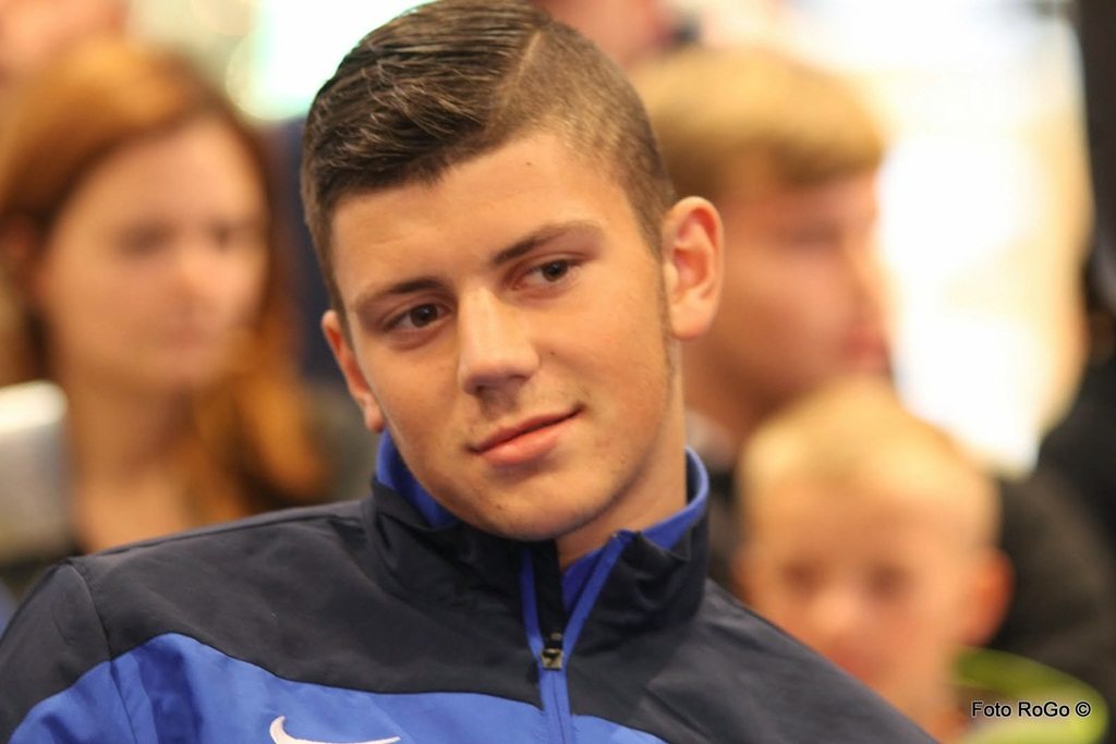 Kownacki rozpoczął strzelanie, hit na remis i hat-trick Khediry