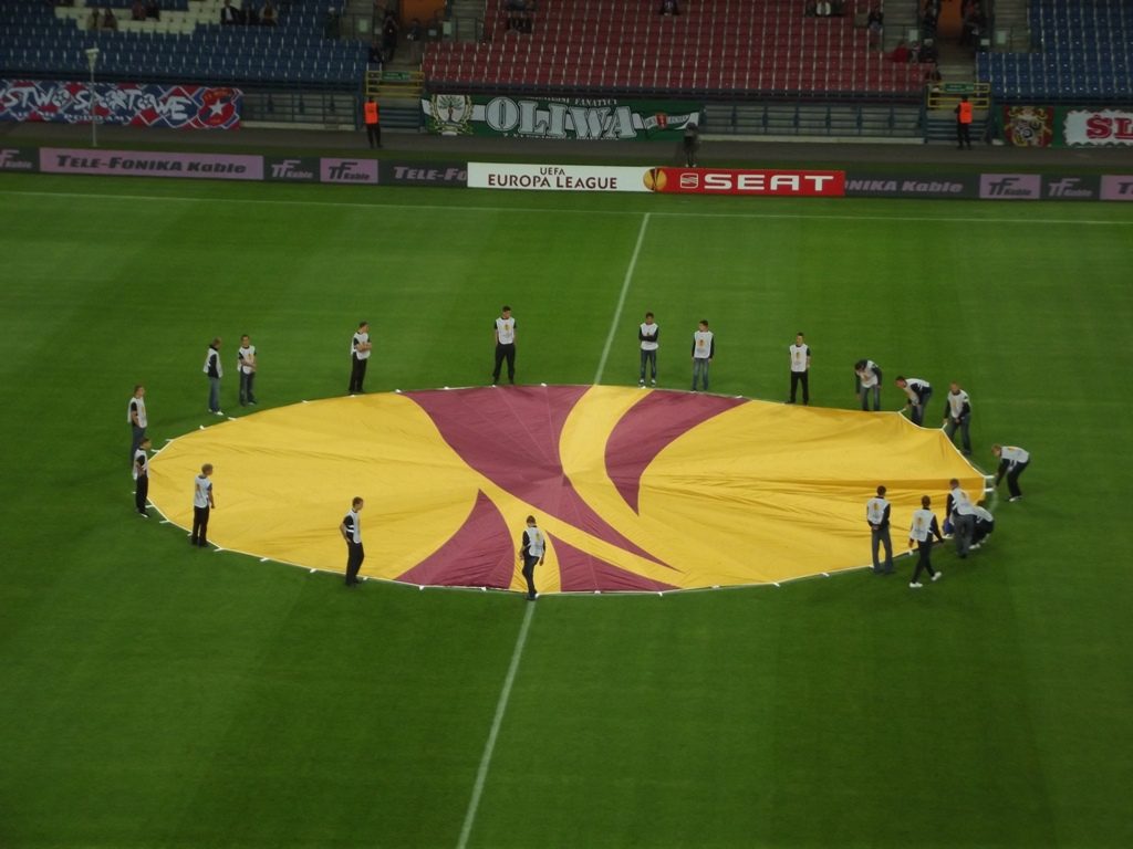 Liga Europejska – ciekawe rozgrywki czy podrzędny twór UEFA?