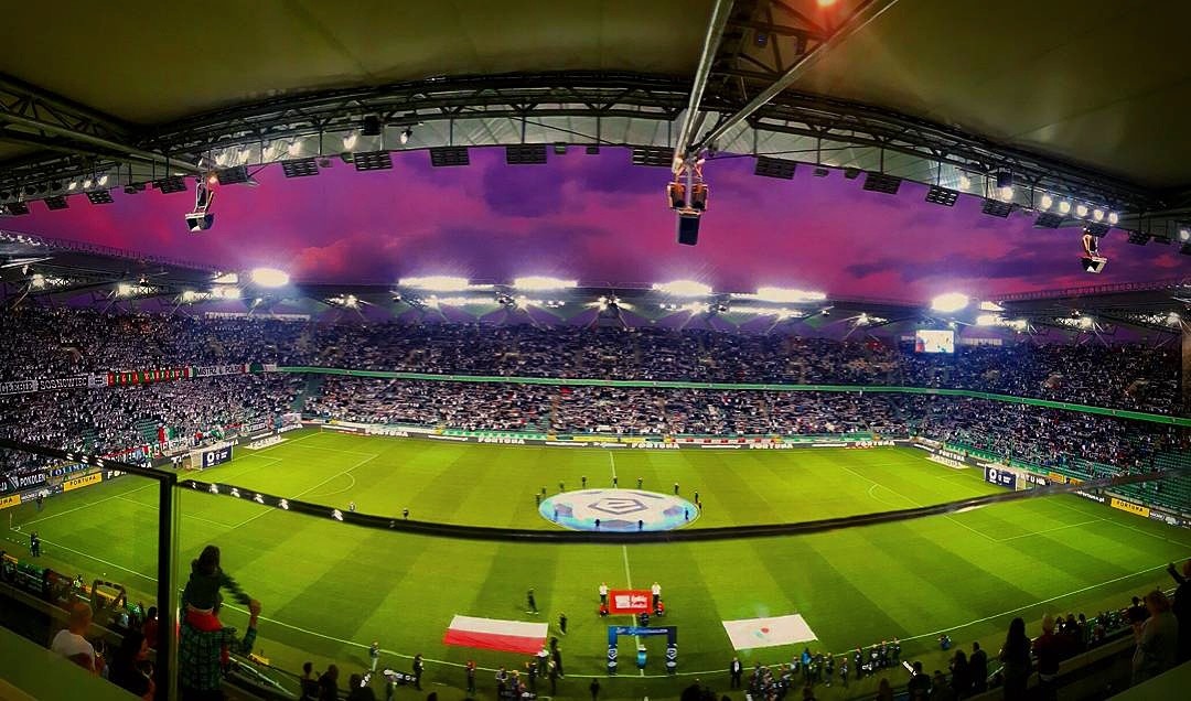 Crowdfunding w piłce nożnej, czyli jak pomóc i stać się częścią klubu.