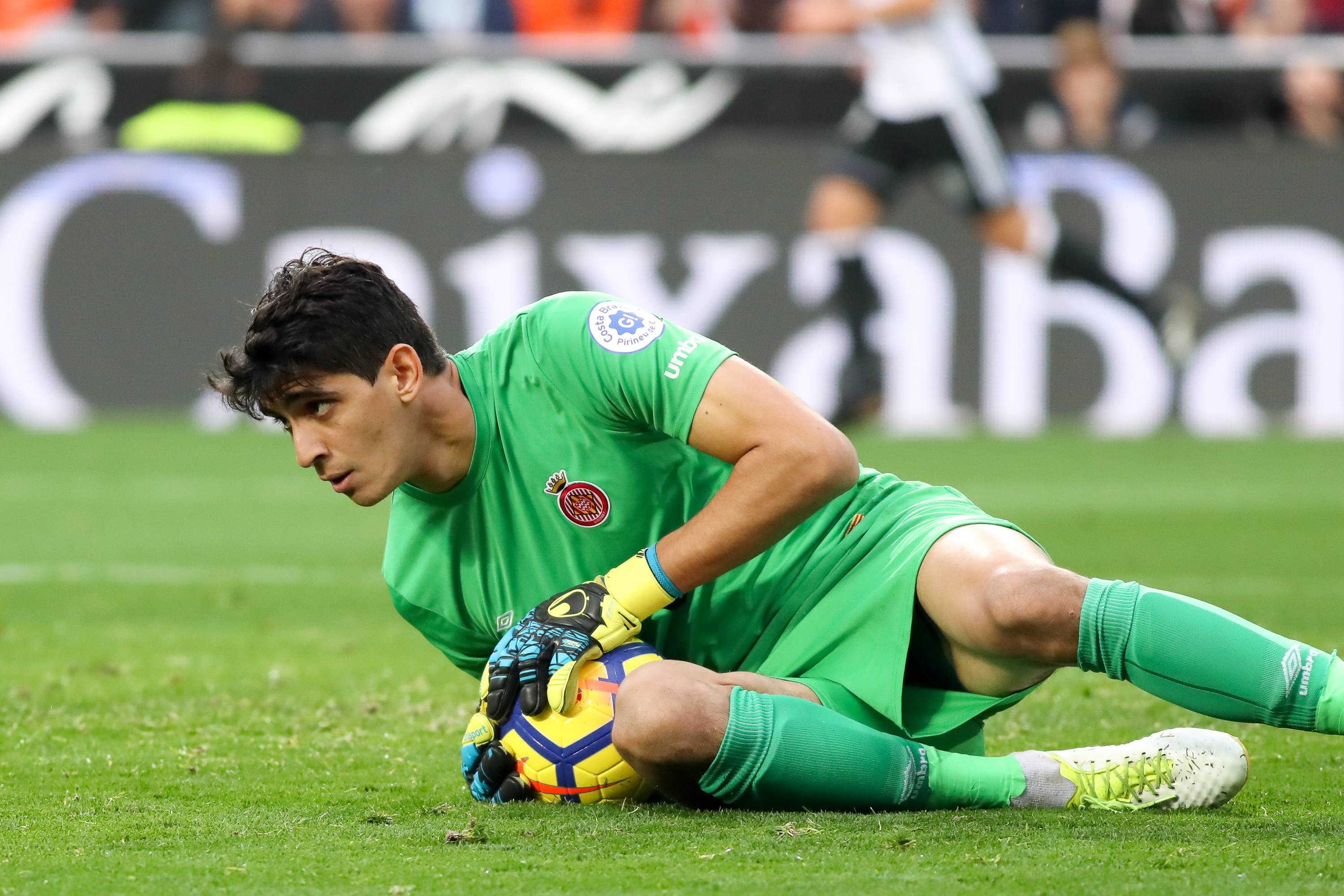 Bono z Montrealu. Dziecko emigrantów w świecie wielkiego futbolu