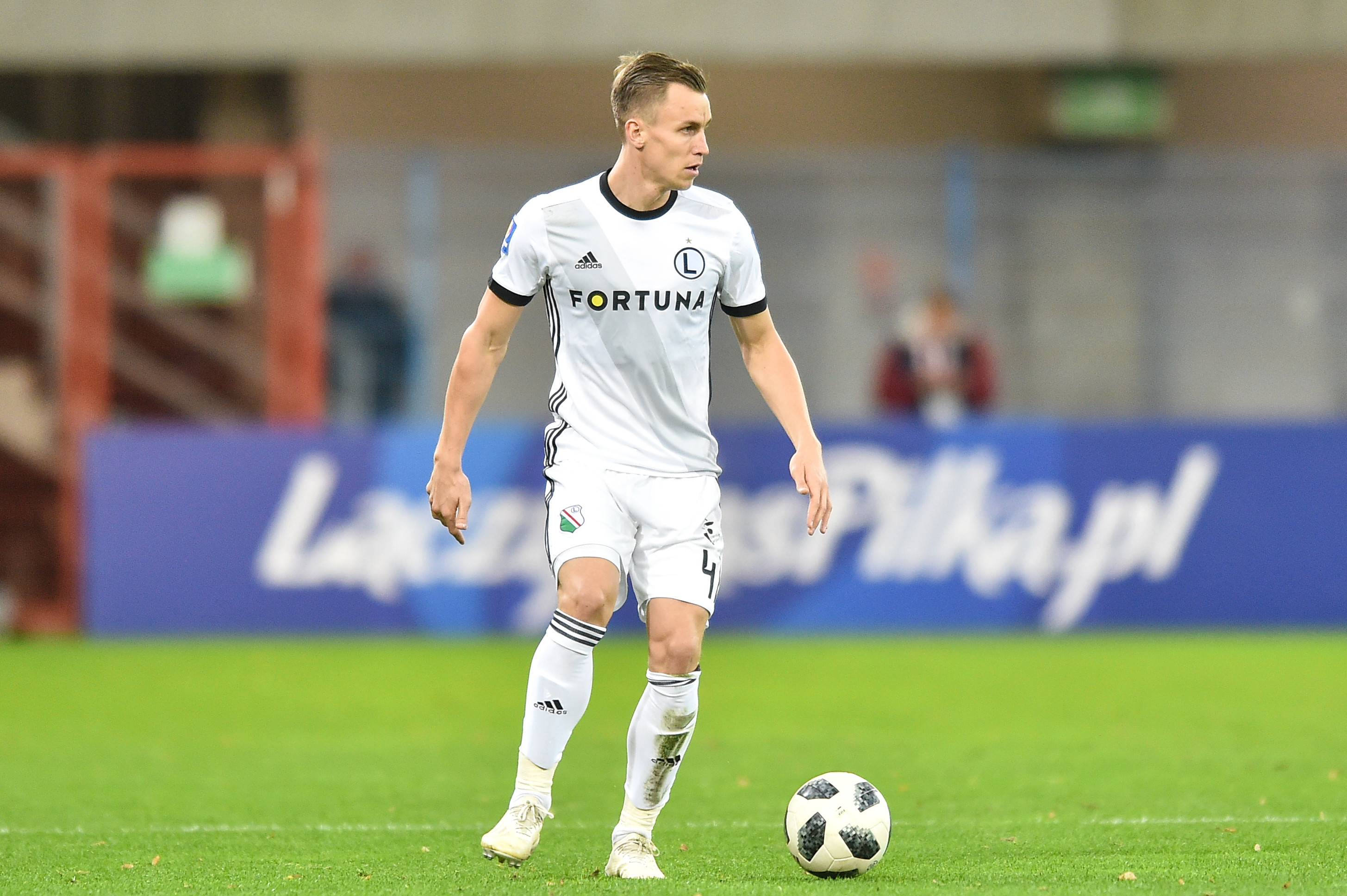 Prawa obrona w Legii oznaką solidności. Jak będzie po kontuzji Vesovicia?