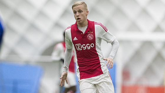 Van de Beek w Manchesterze United to transfer idealny