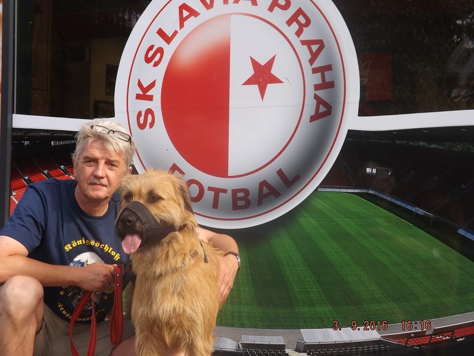 „Zawsze moją uwagę przyciągały kluby malutkie, które czasem dosłownie cudem wdarły się na szczyt” (ROZMOWA)