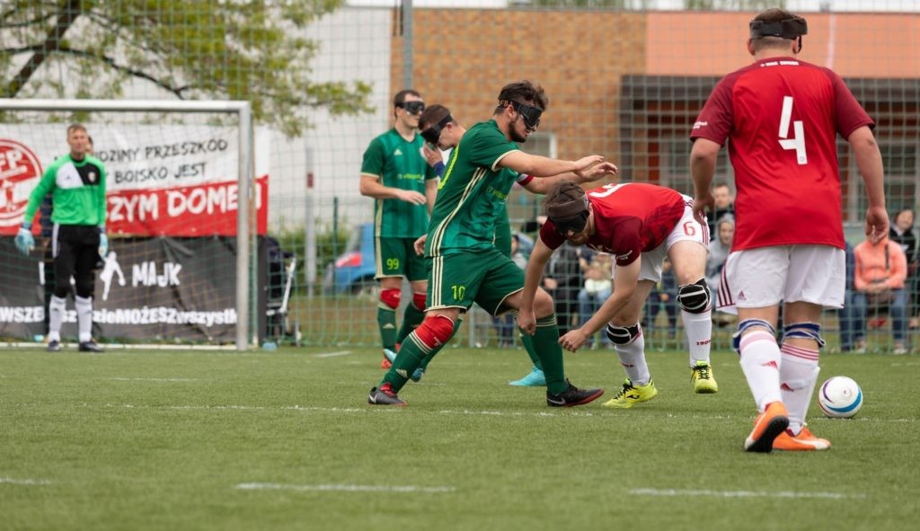 O bohaterach bez peleryny. Blind football wychodzi z cienia!