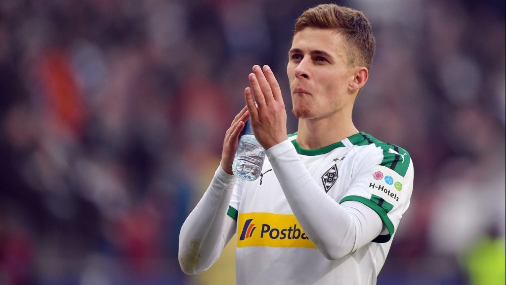 Pustka po Hazardzie. Borussia wciąż szuka następcy Belga