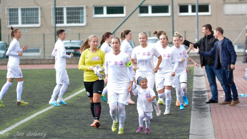 Katarzyna Tarnowska: „Rodzinna atmosfera kluczem do sukcesu” – LFA Szczecin w pigułce