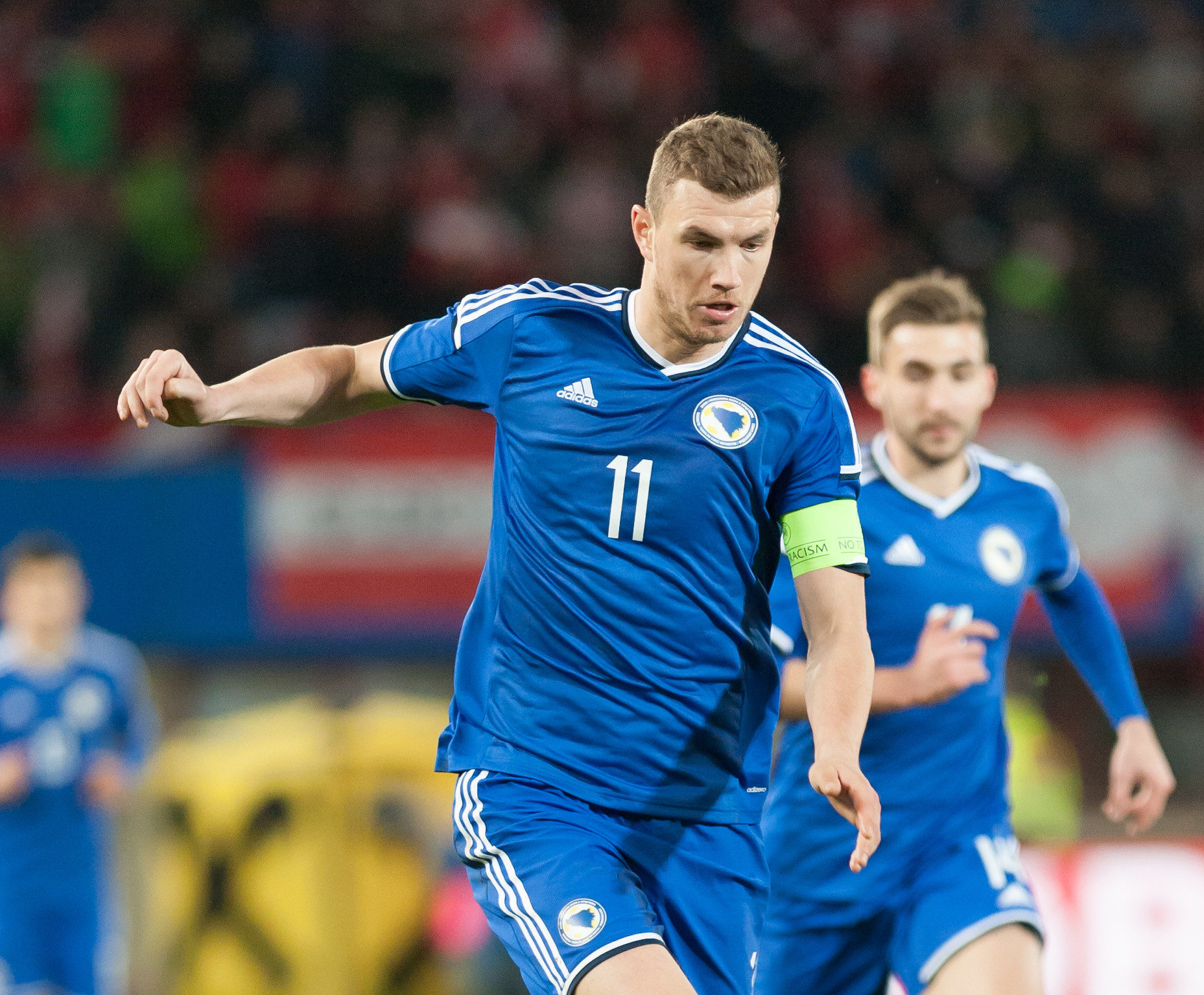 Edin Dżeko – snajper Romy jest nie do zdarcia