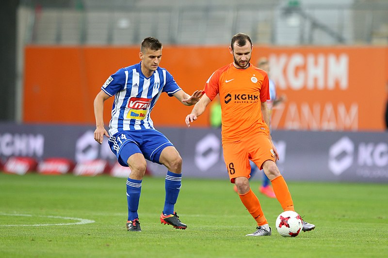 Co słychać u Dźwigały? Polak nie zawodzi, ale CD Aves nie zachwyca