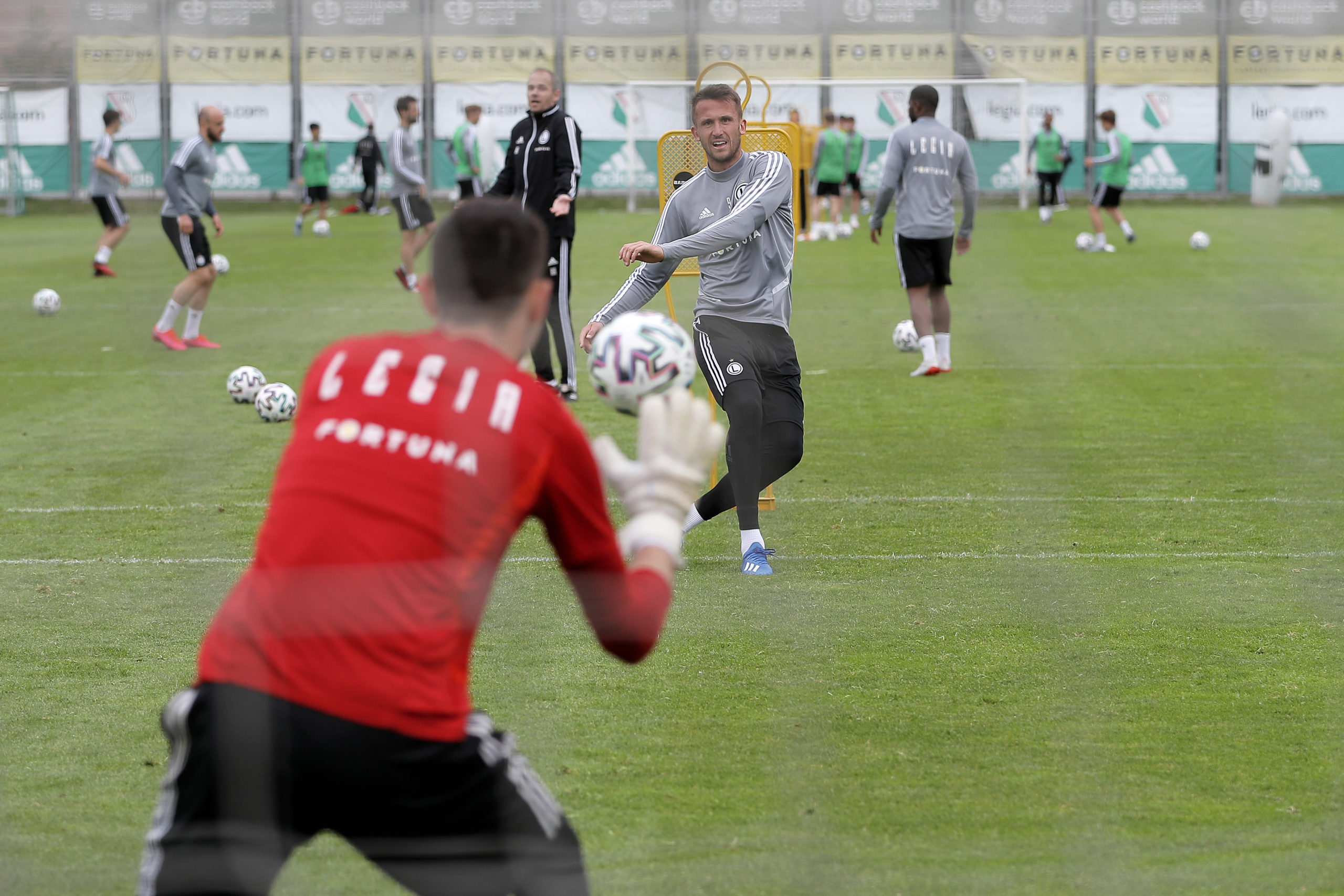 Pekhart na razie strzela, ale czy długo to potrwa? 