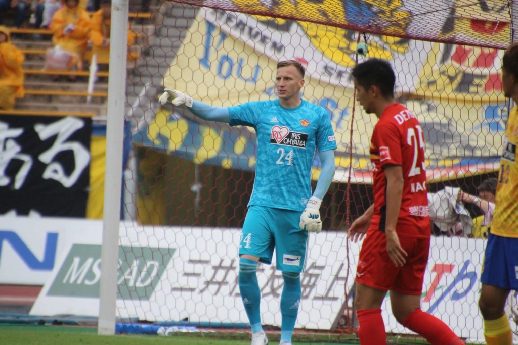 Jakub Słowik: Liga japońska jest lepsza niż ekstraklasa (WYWIAD)