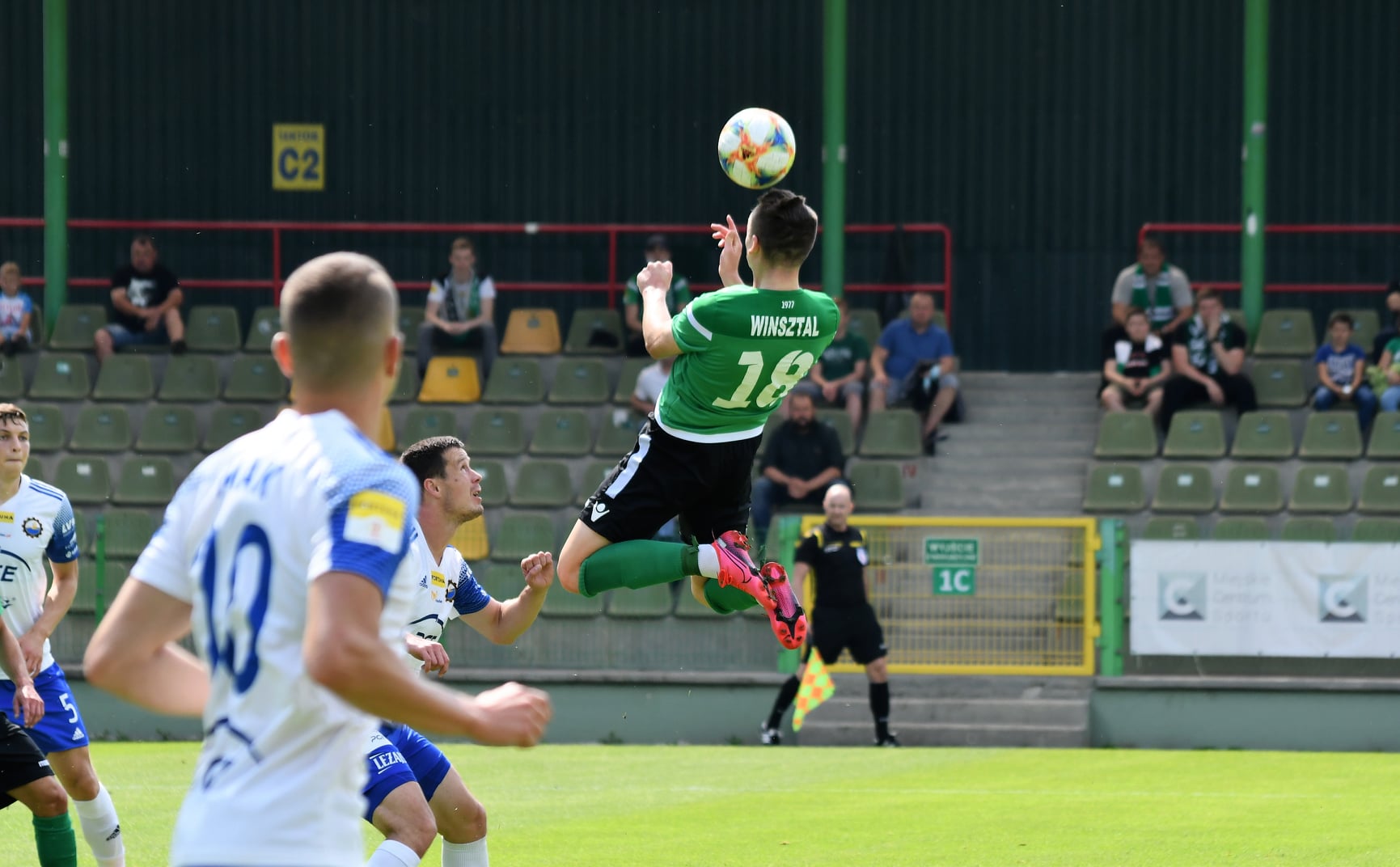 Patryk Winsztal wygrywa rywalizację ze Zdybowiczem. Czy pomoże bełchatowianom w utrzymaniu?