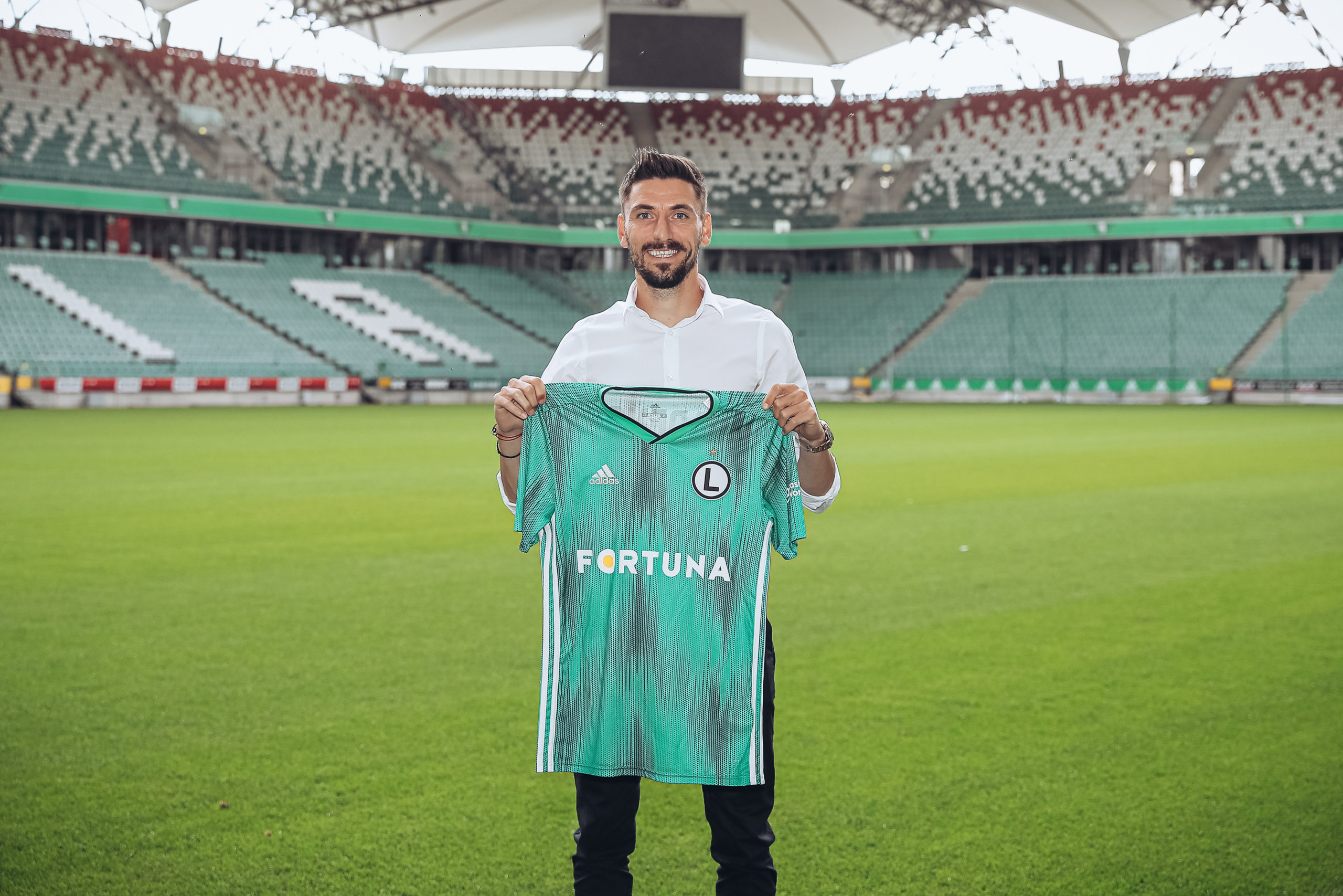 Filip Mladenović kolejnym piłkarzem sprawdzonym w ekstraklasie, który trafia do Legii