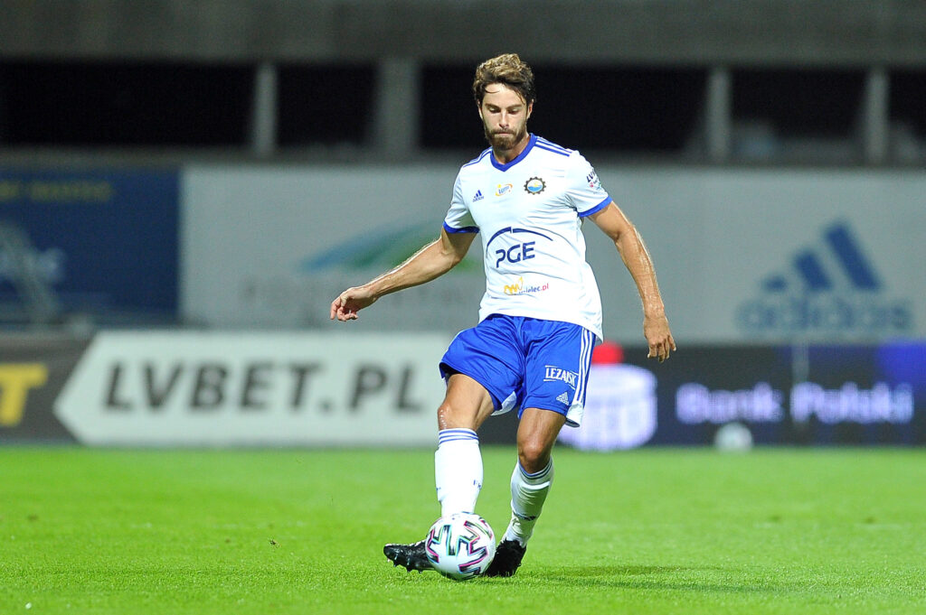 Zmieniają się trenerzy, ale gra już nie – jak gra Stal Mielec?