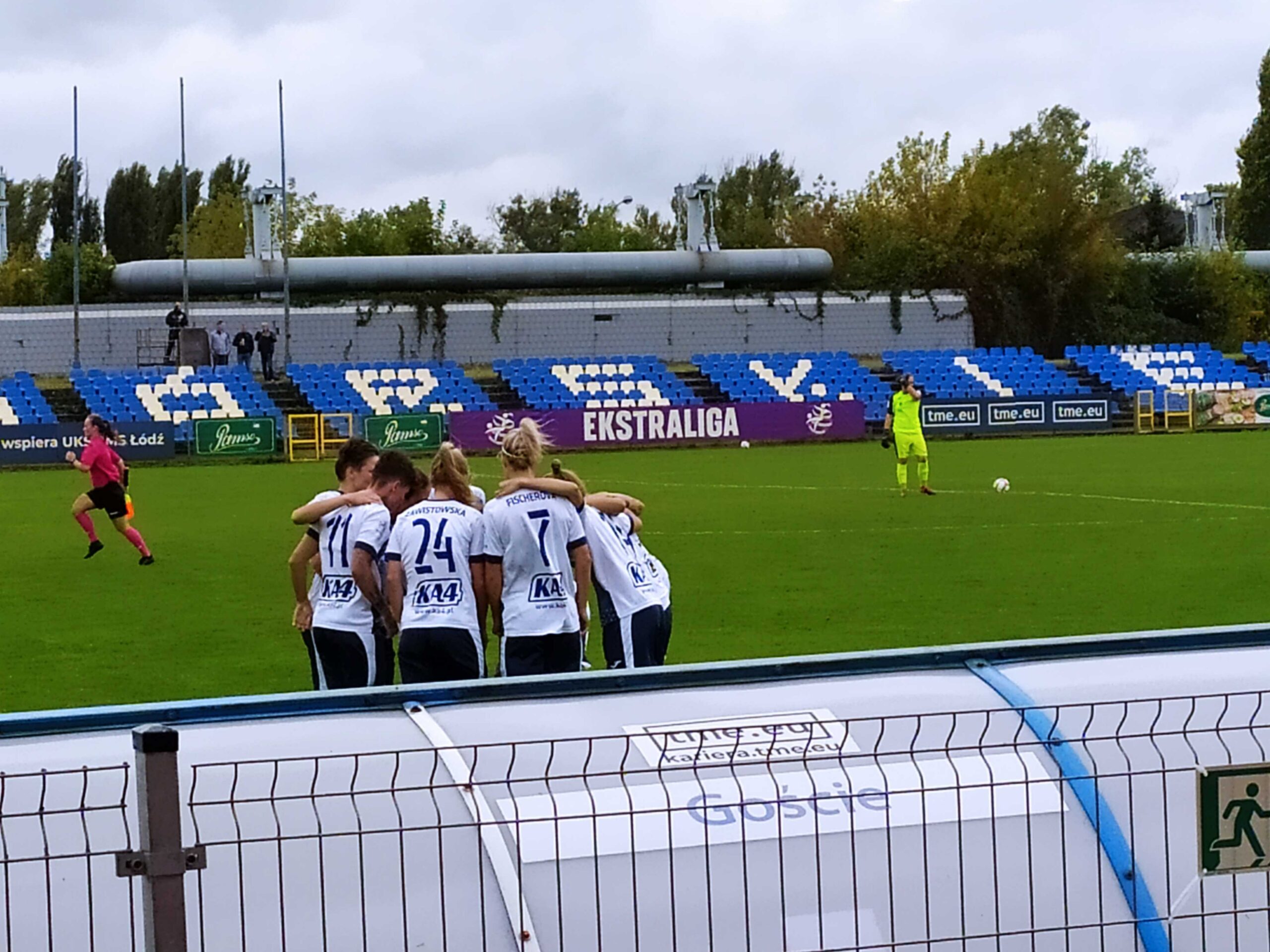 Kobieca piłka nożna, spać nie można!