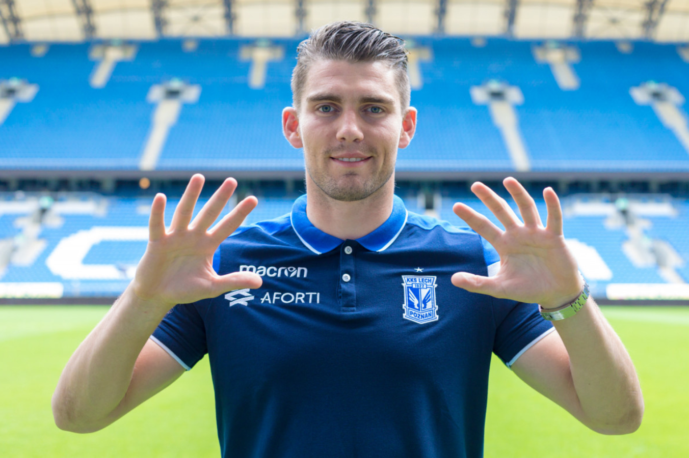 Mickey van der Hart: „Krytyka zawsze cię spotyka. To część piłki nożnej” [WYWIAD]