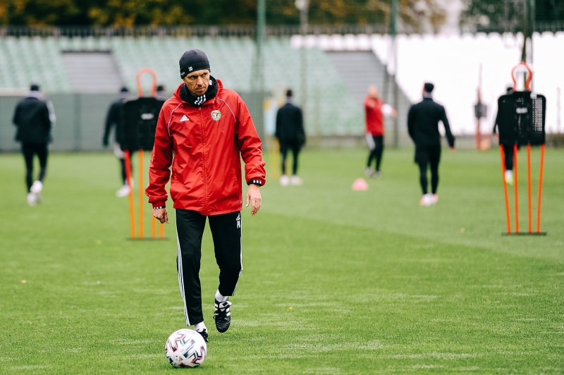 Paweł Barylski: „W Polsce zapomnieliśmy o piłkarskim kanonie” (WYWIAD)