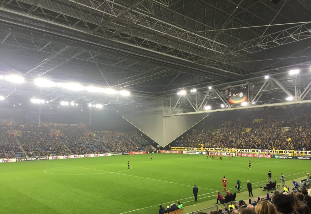 Klub z aspiracjami znowu w grze