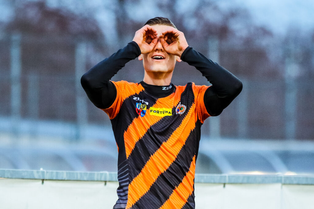 Maksymilian Banaszewski: Chcę dawać „fun” kibicom! [WYWIAD]