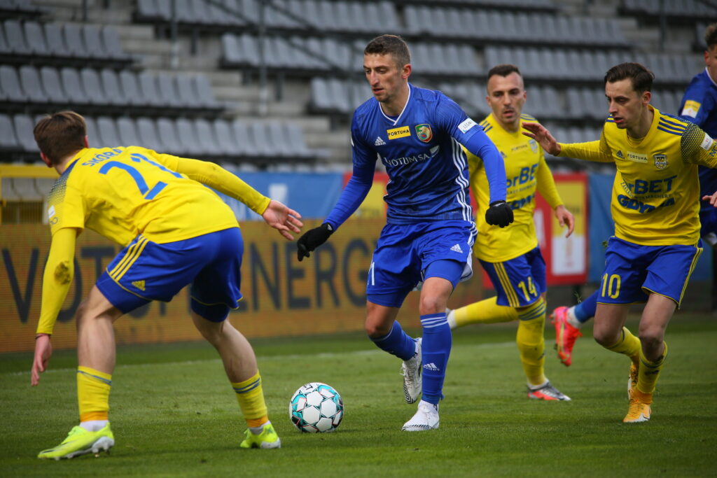 Miedź Legnica rozpędzała się, lecz została zatrzymana