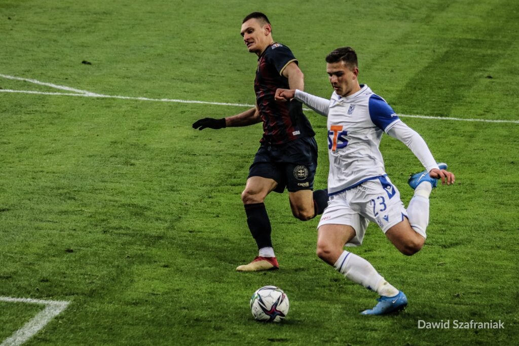 Filip Szymczak – piłkarskie dziecko Johna van den Broma