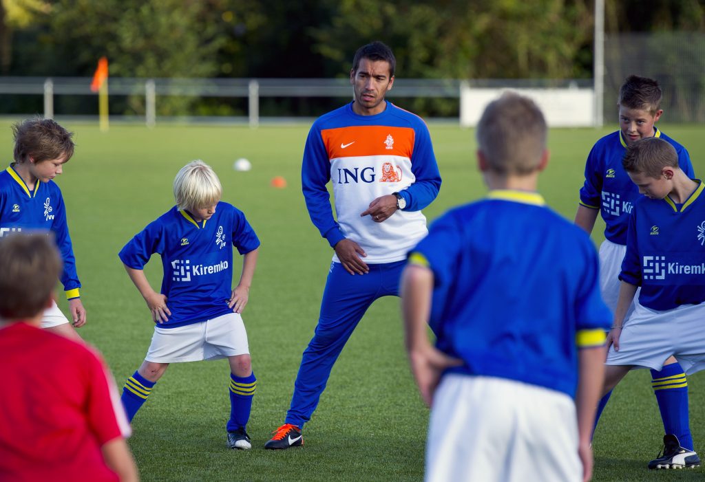 Van Bronckhorst następcą Gerrarda. Musi poprawić grę Rangersów