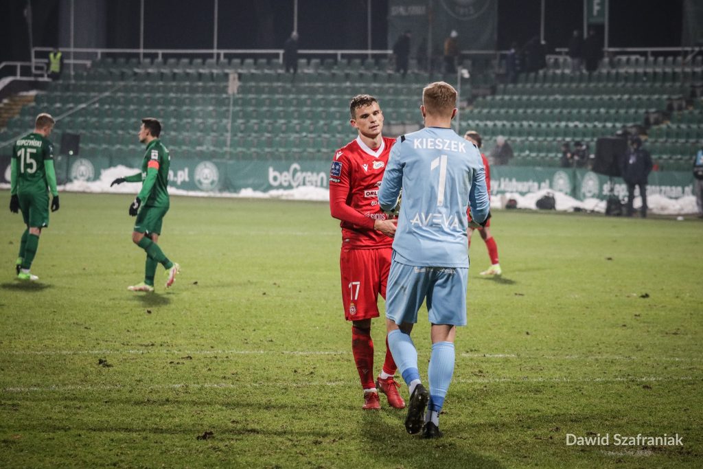 „Krótkie są momenty, krótkie me momenty” – Wisła Kraków wciąż nie punktuje