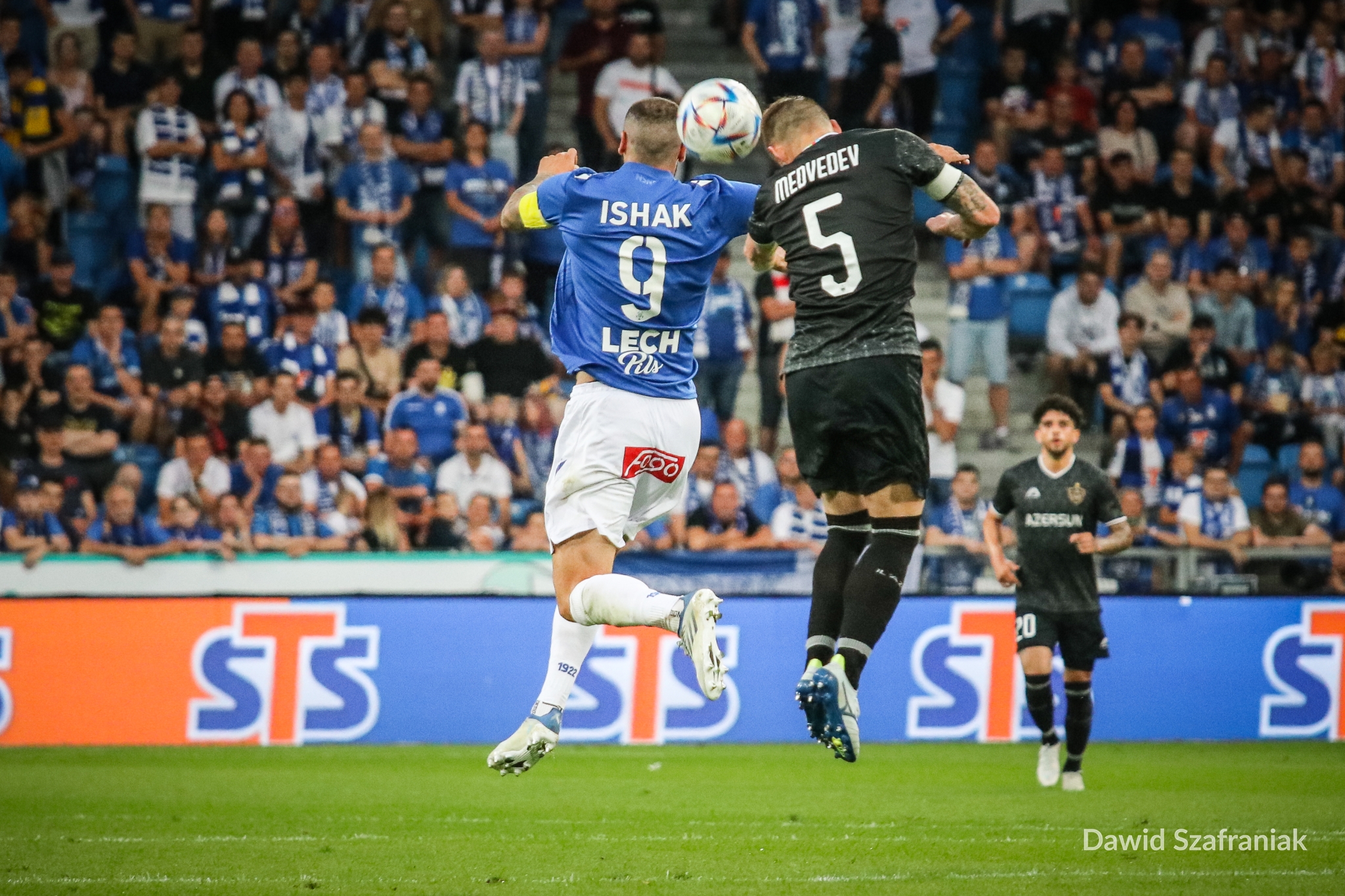 Notes taktyka: Defensywna katastrofa. Analiza meczu Lech Poznań – Karabach Agdam