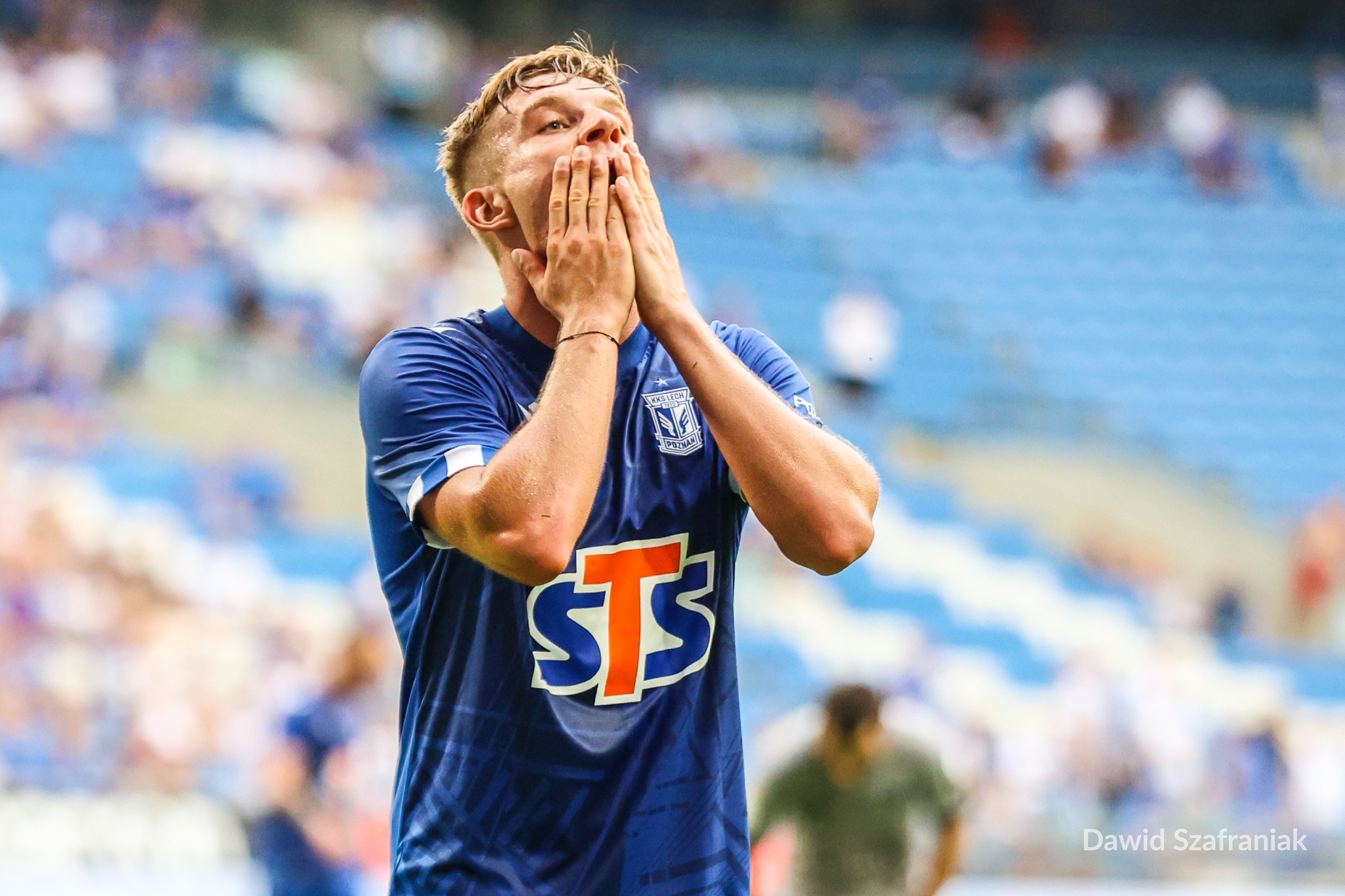 Mistrz Polski opiera swoje okno transferowe na wypożyczeniach? Lech Poznań wybiera tryb teraźniejszy i oszczędnościowy