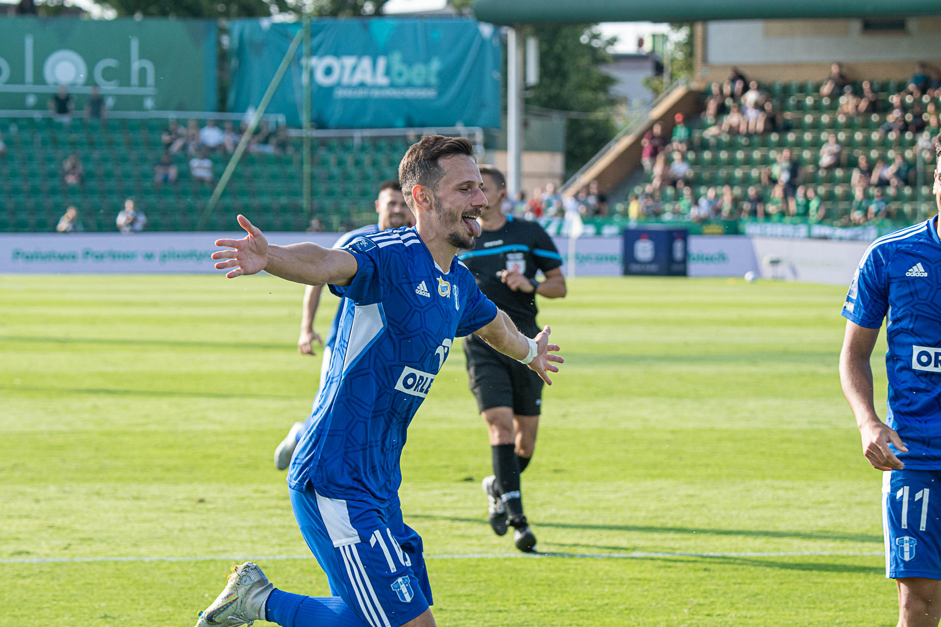 Wyprzedaż! Piłkarze do wyjęcia ze spadkowiczów