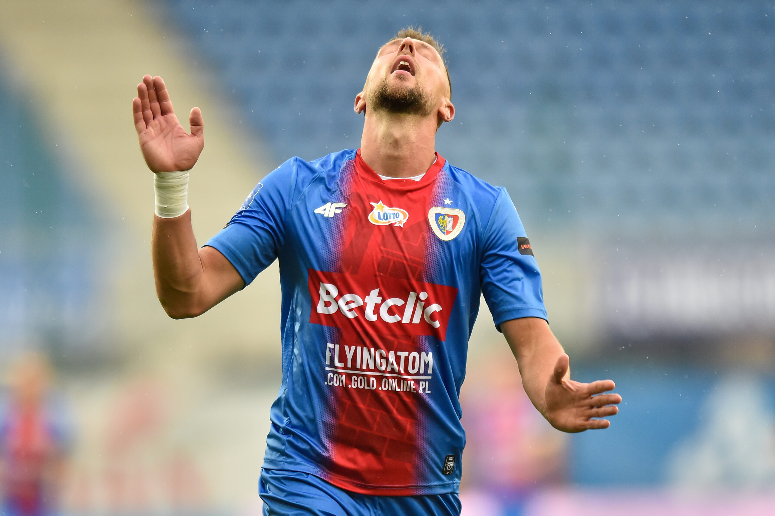 Piast – Lech: napastnik potrzebny od zaraz!