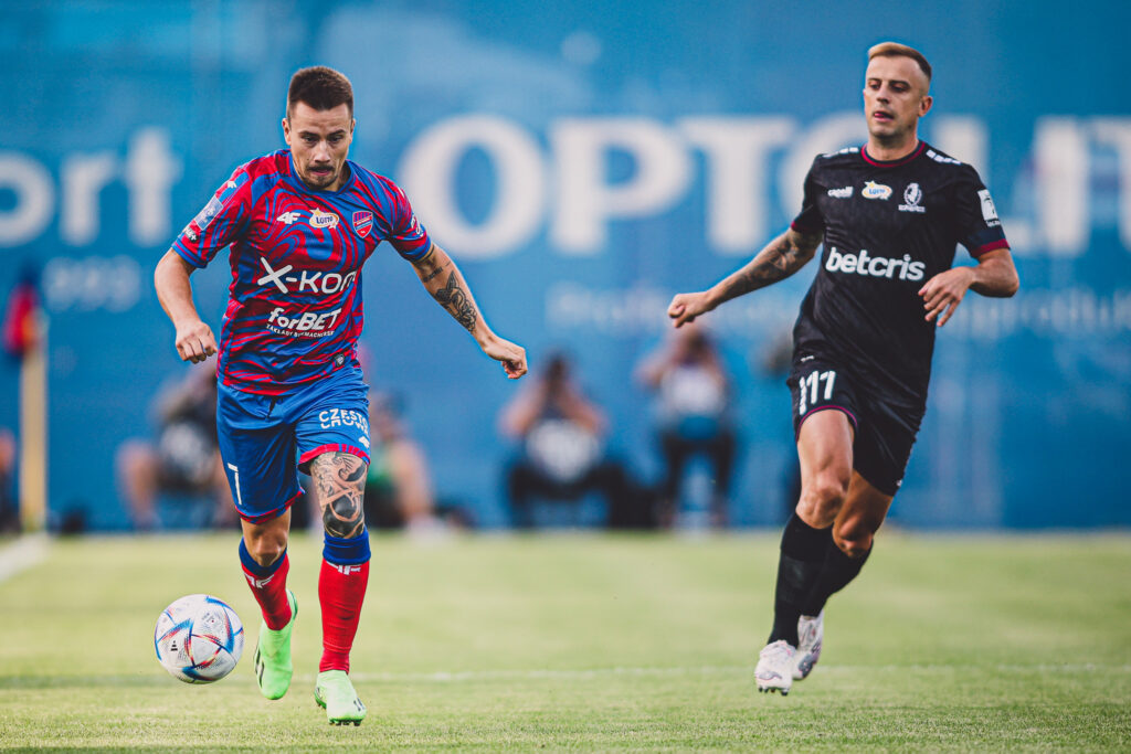 Pogoń – Raków: starcie drużyn i wizji na szczycie PKO Ekstraklasy