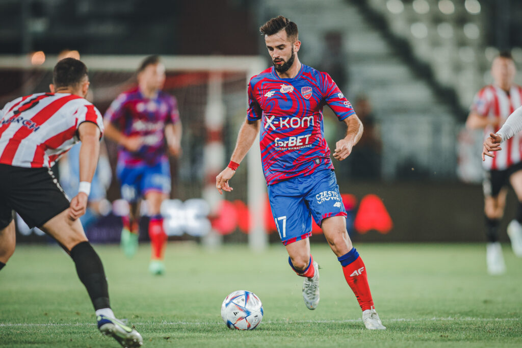 Znajome twarze i hiszpańska zagadka. Zagłębie Lubin nie zwalnia tempa