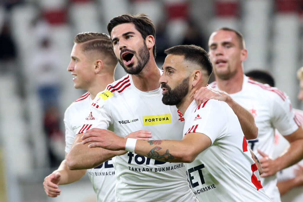 ŁKS Łódź po trzech latach przerwy wraca do elity! Czy jest gotów?