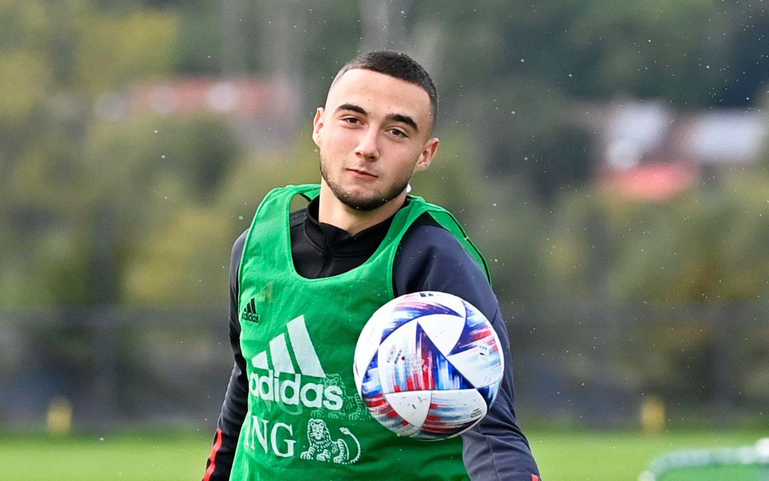 O nich będzie głośno: Zeno Debast – „nowy Kompany” przyszłym filarem obrony reprezentacji Belgii