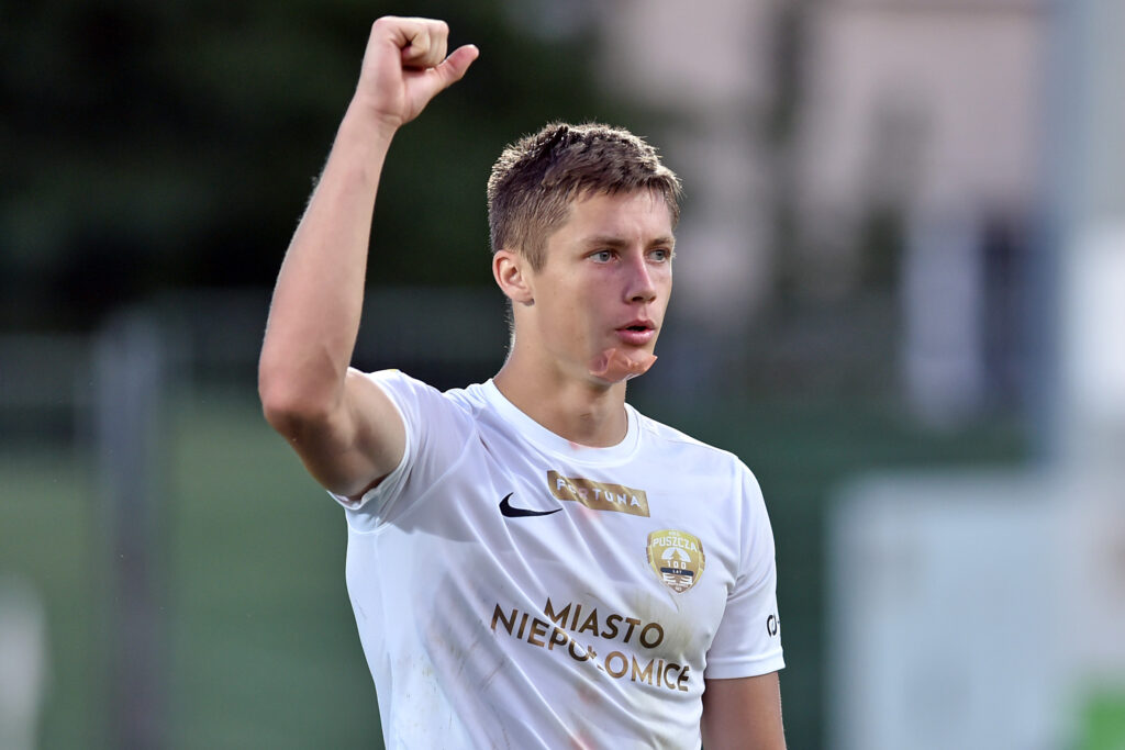 Puszcza nie odpuszcza, ale zarząd stąpa twardo po ziemi